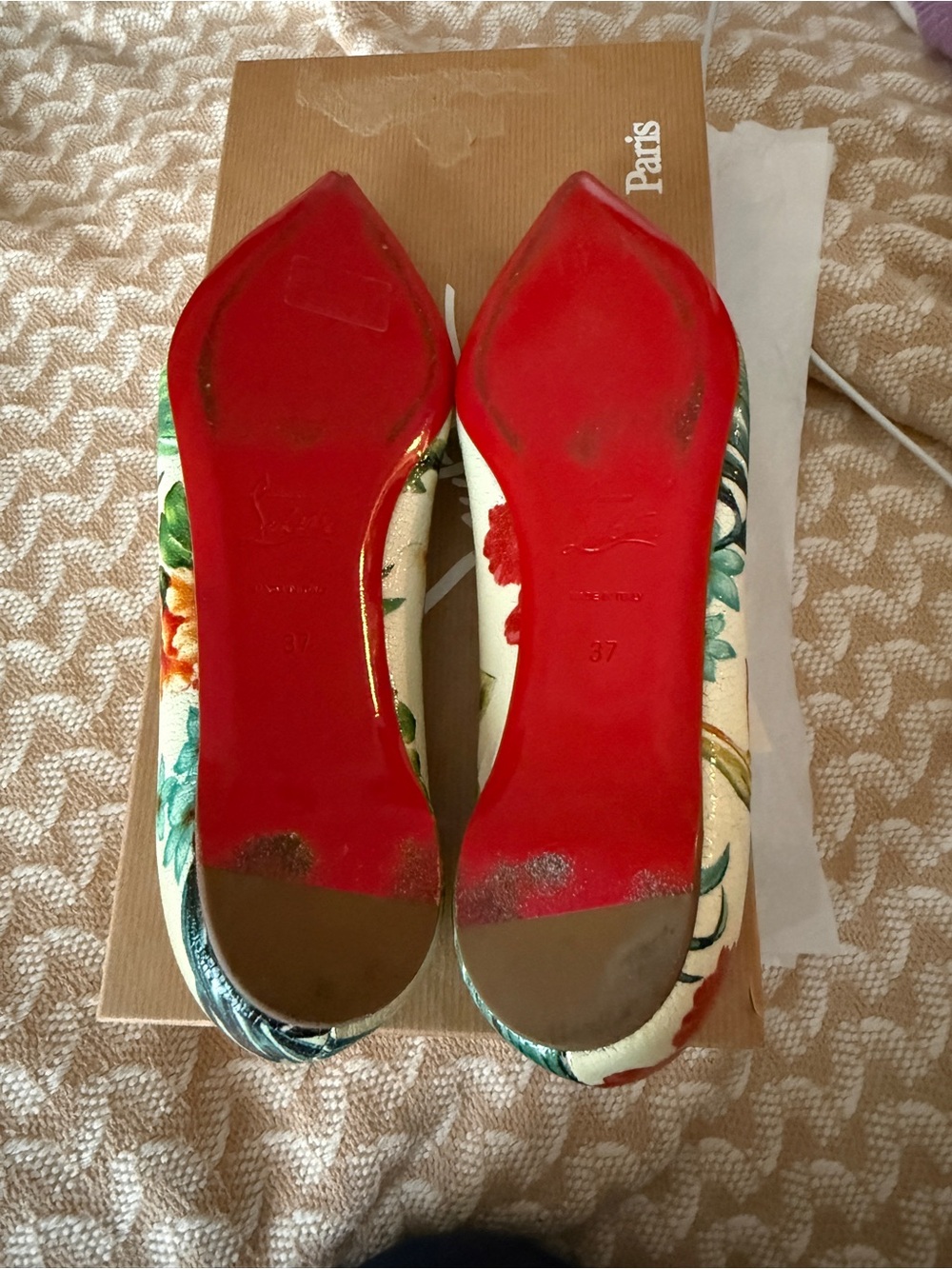 Christian Louboutin Solasofia Flat Calf size 7B - Picture 4 of 7